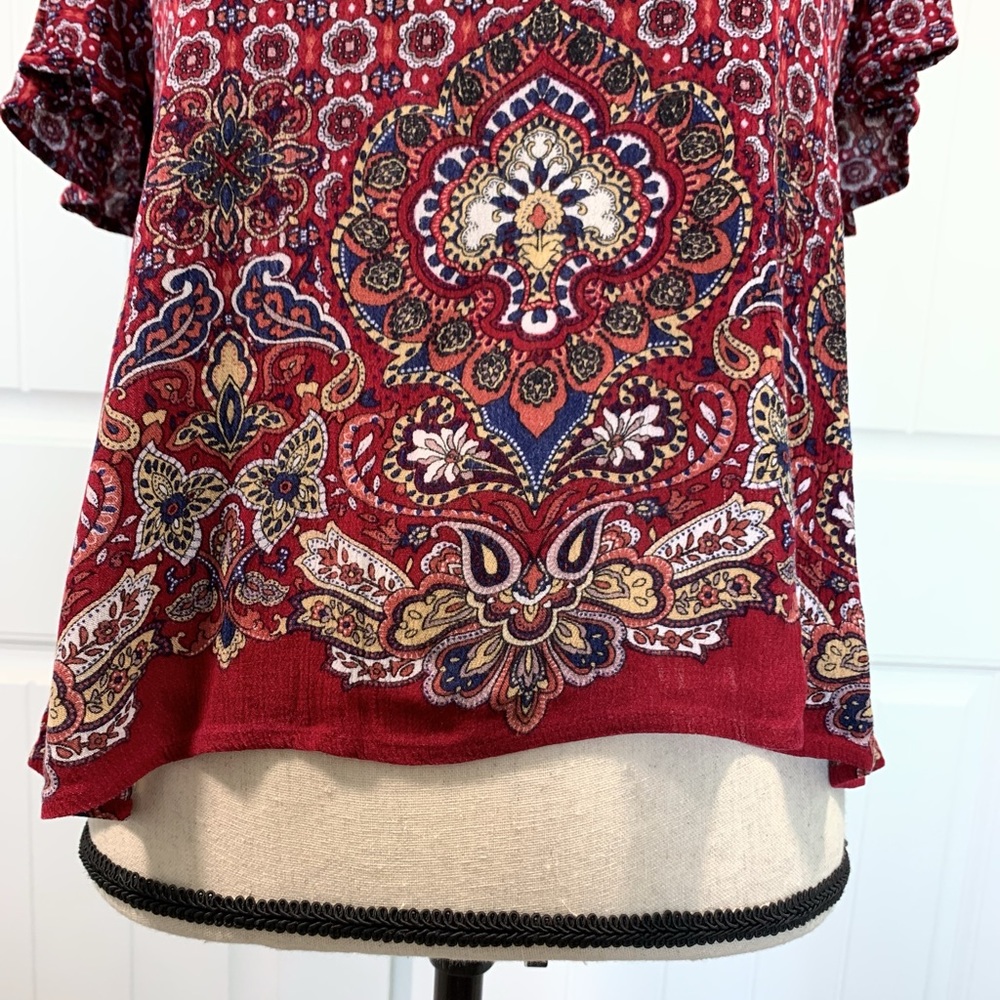 *GIFTED* Rue 21 burgundy cold shoulder top - Picture 3 of 6